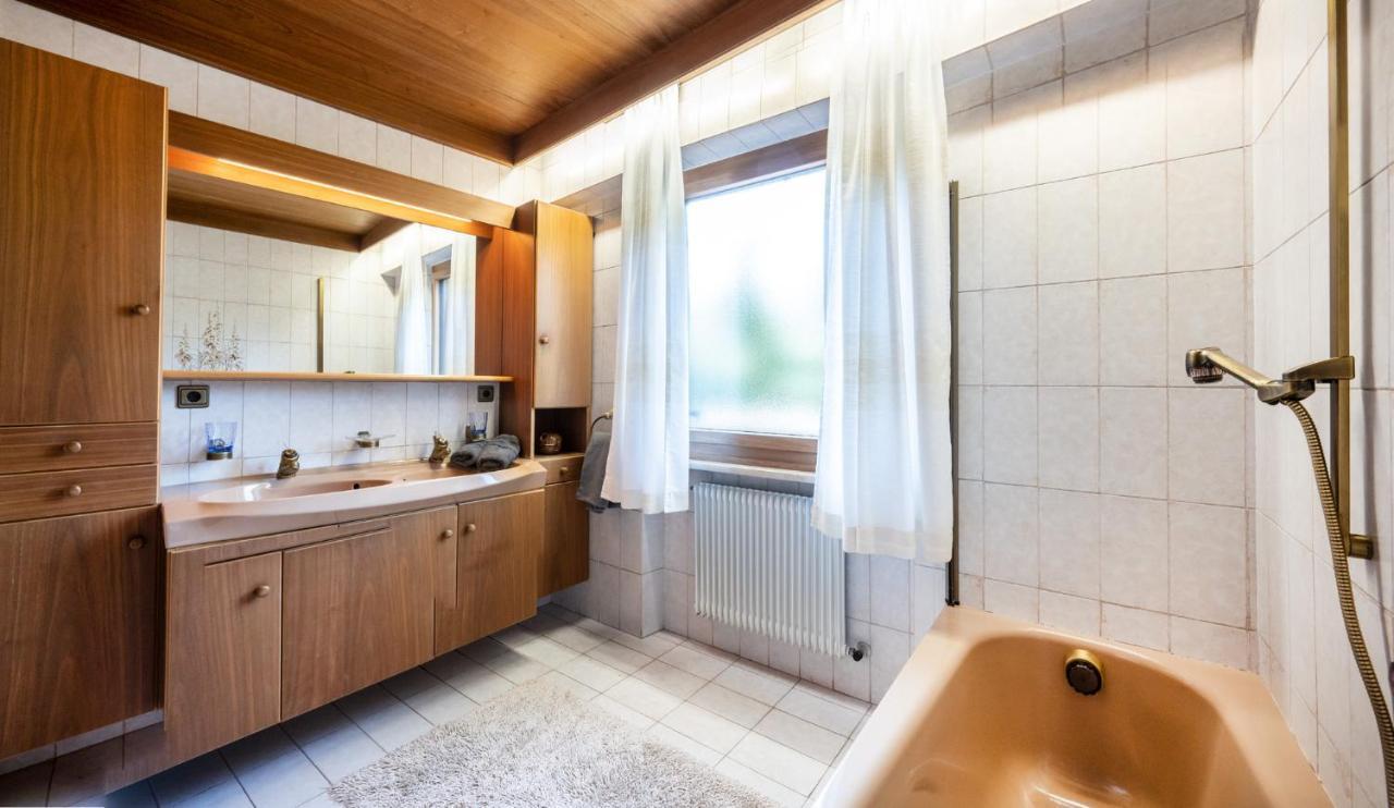 Apartments Sayonara Кастелрото Екстериор снимка