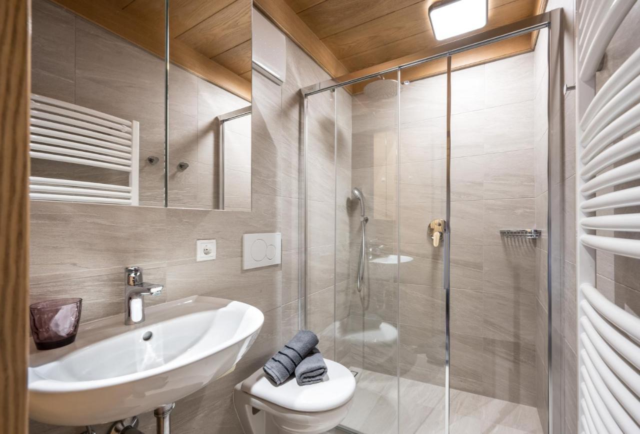 Apartments Sayonara Кастелрото Екстериор снимка