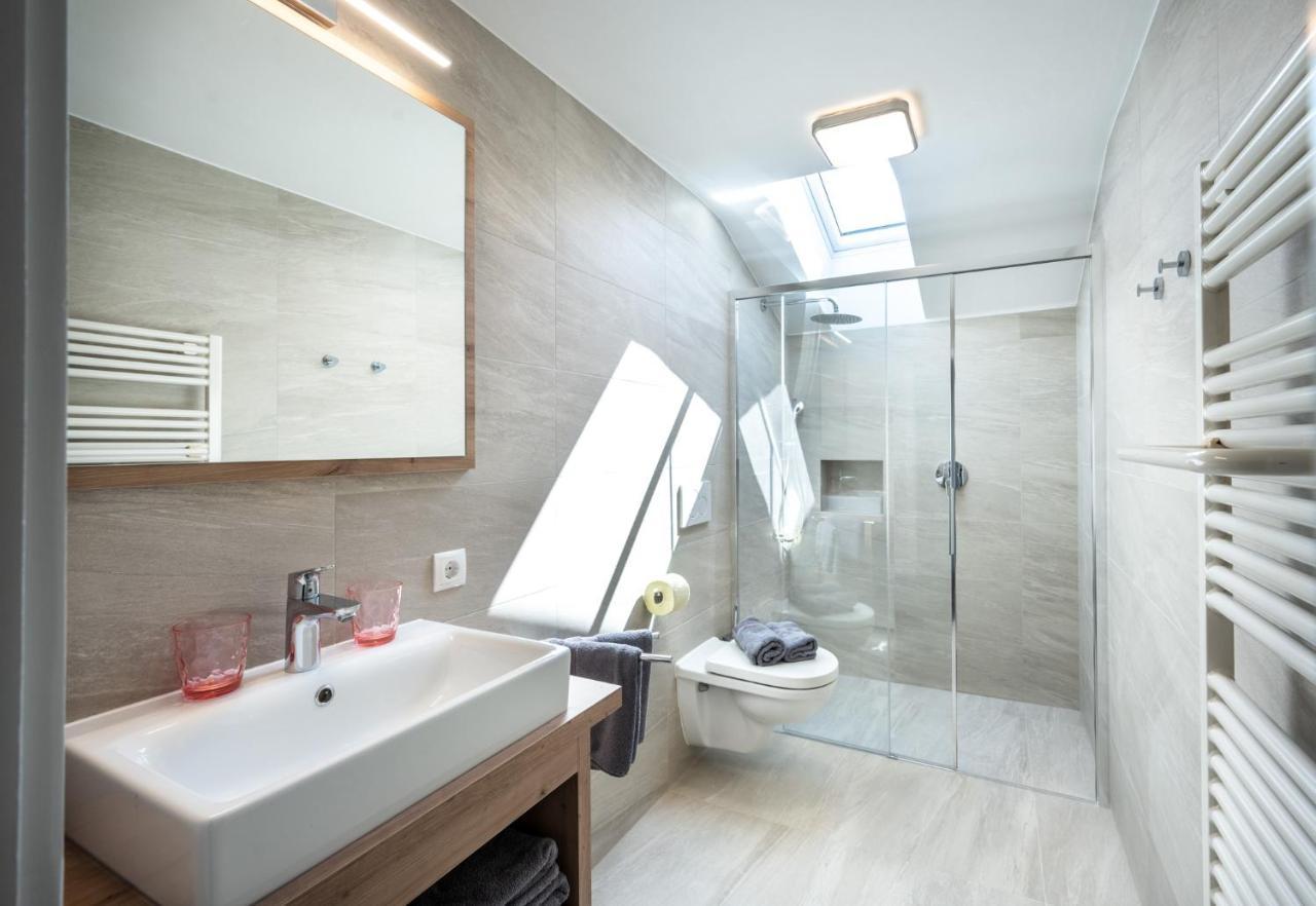 Apartments Sayonara Кастелрото Екстериор снимка